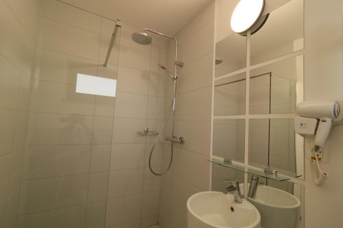 garden_room_7