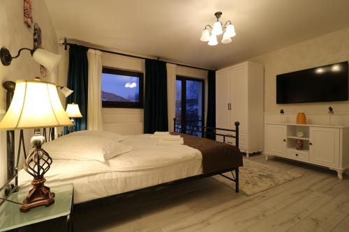 Bed Room Side View 4