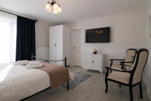 maple_room_14