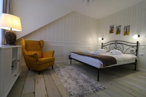 marigold_room_7