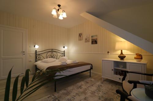 royal_peak_room_5