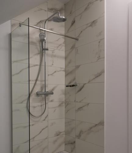royal_peak_room_8