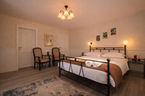 singing_hill_room_2